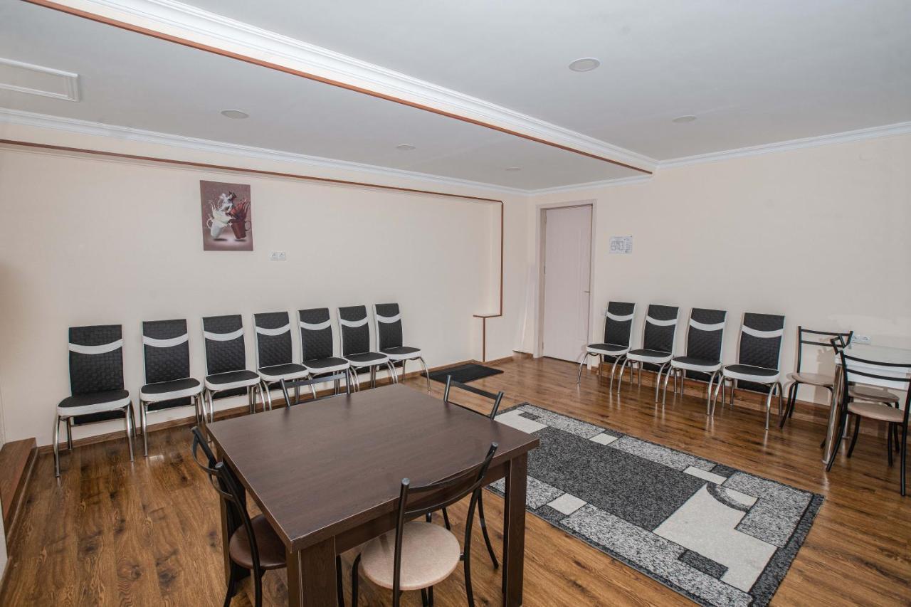 Hotel Telav Holl Telawi Zewnętrze zdjęcie