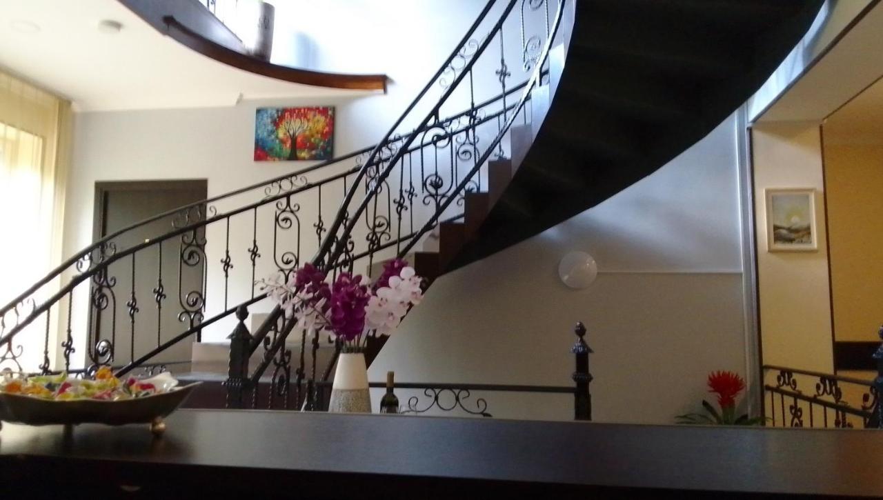 Hotel Telav Holl Telawi Zewnętrze zdjęcie